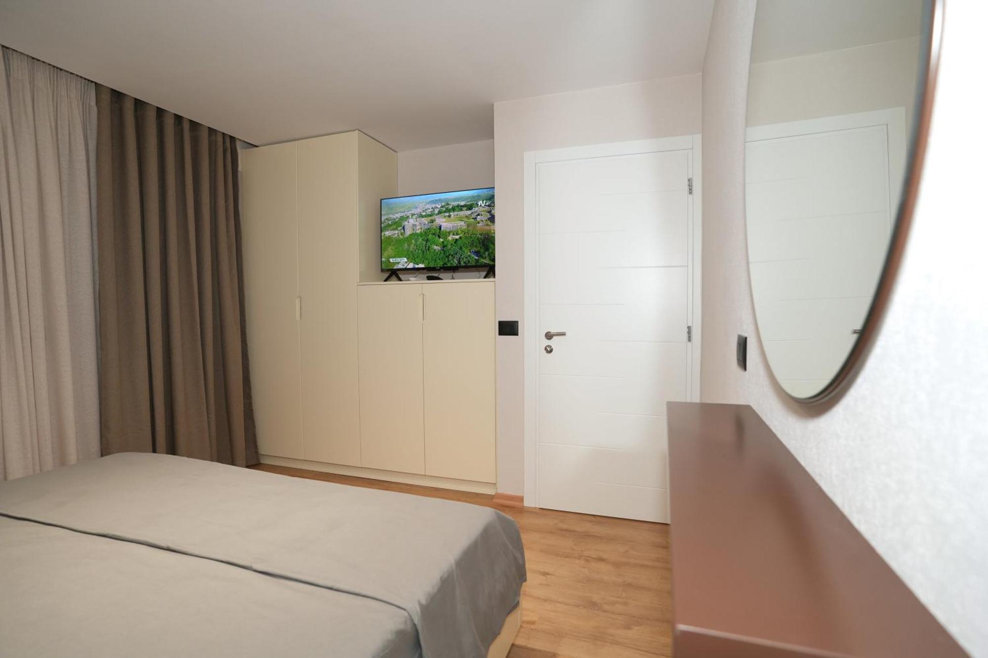 Rs Skendo Apartments จีโรคาสเตอร์ ภายนอก รูปภาพ