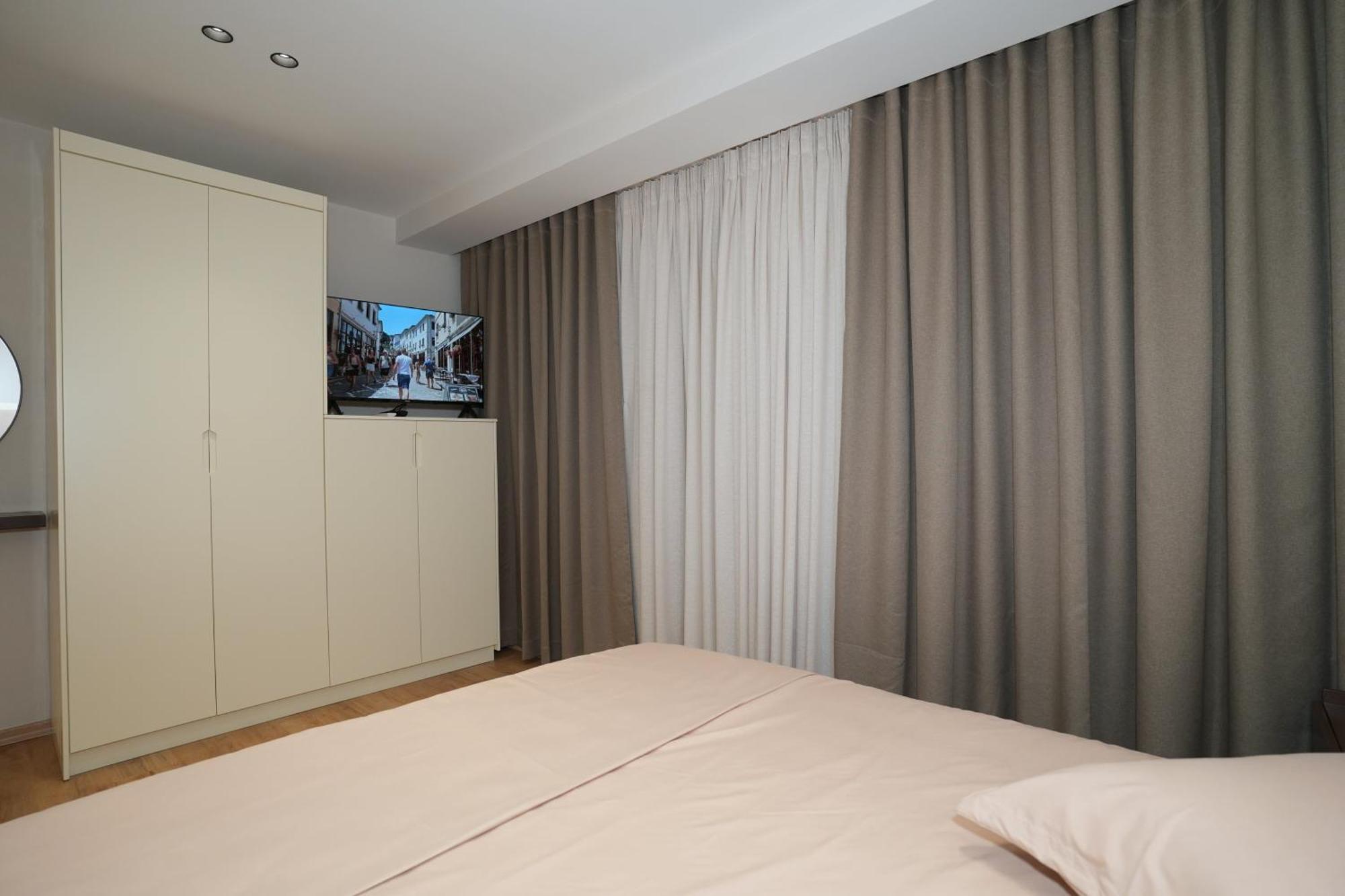 Rs Skendo Apartments จีโรคาสเตอร์ ภายนอก รูปภาพ