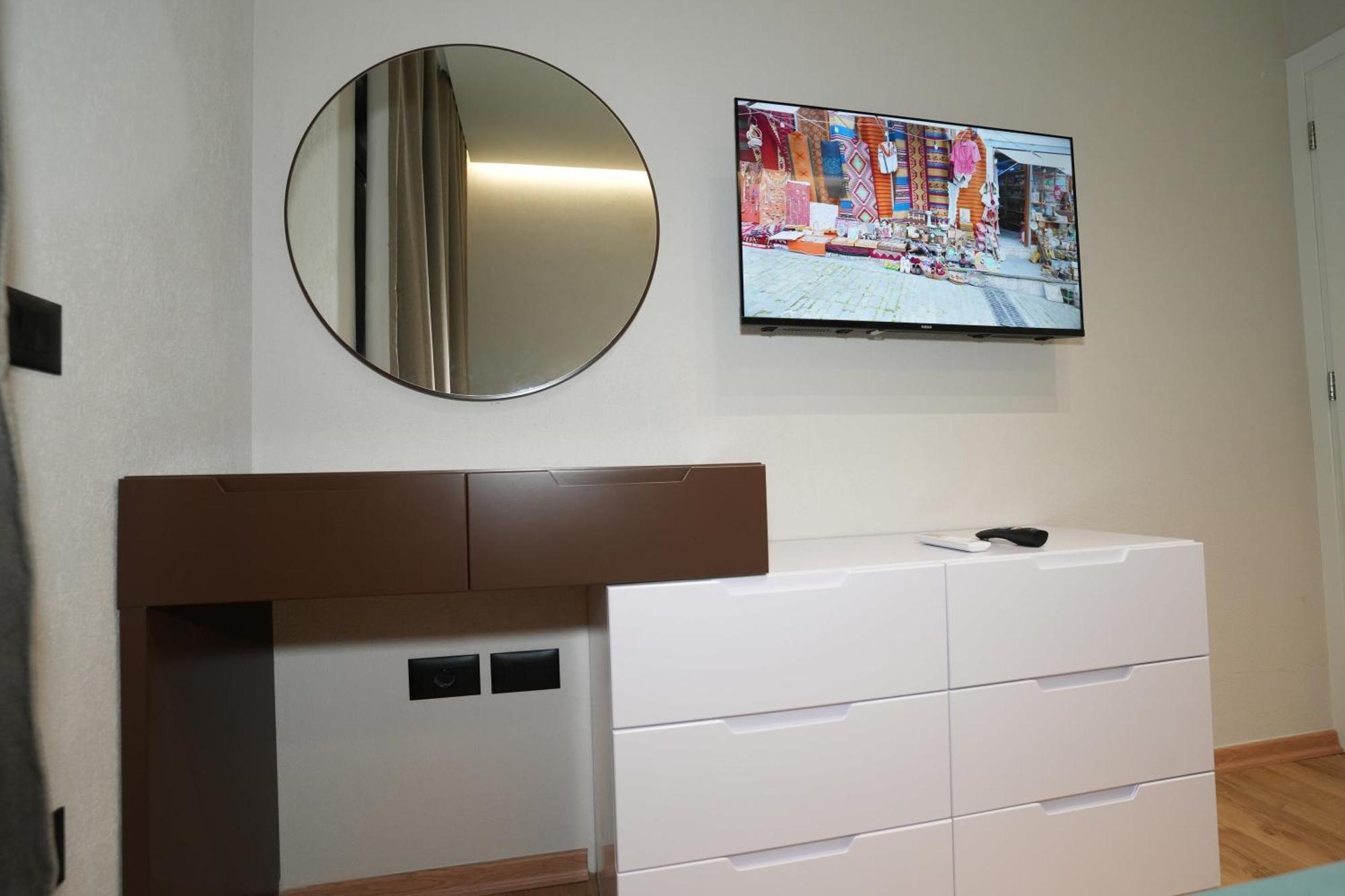 Rs Skendo Apartments จีโรคาสเตอร์ ภายนอก รูปภาพ