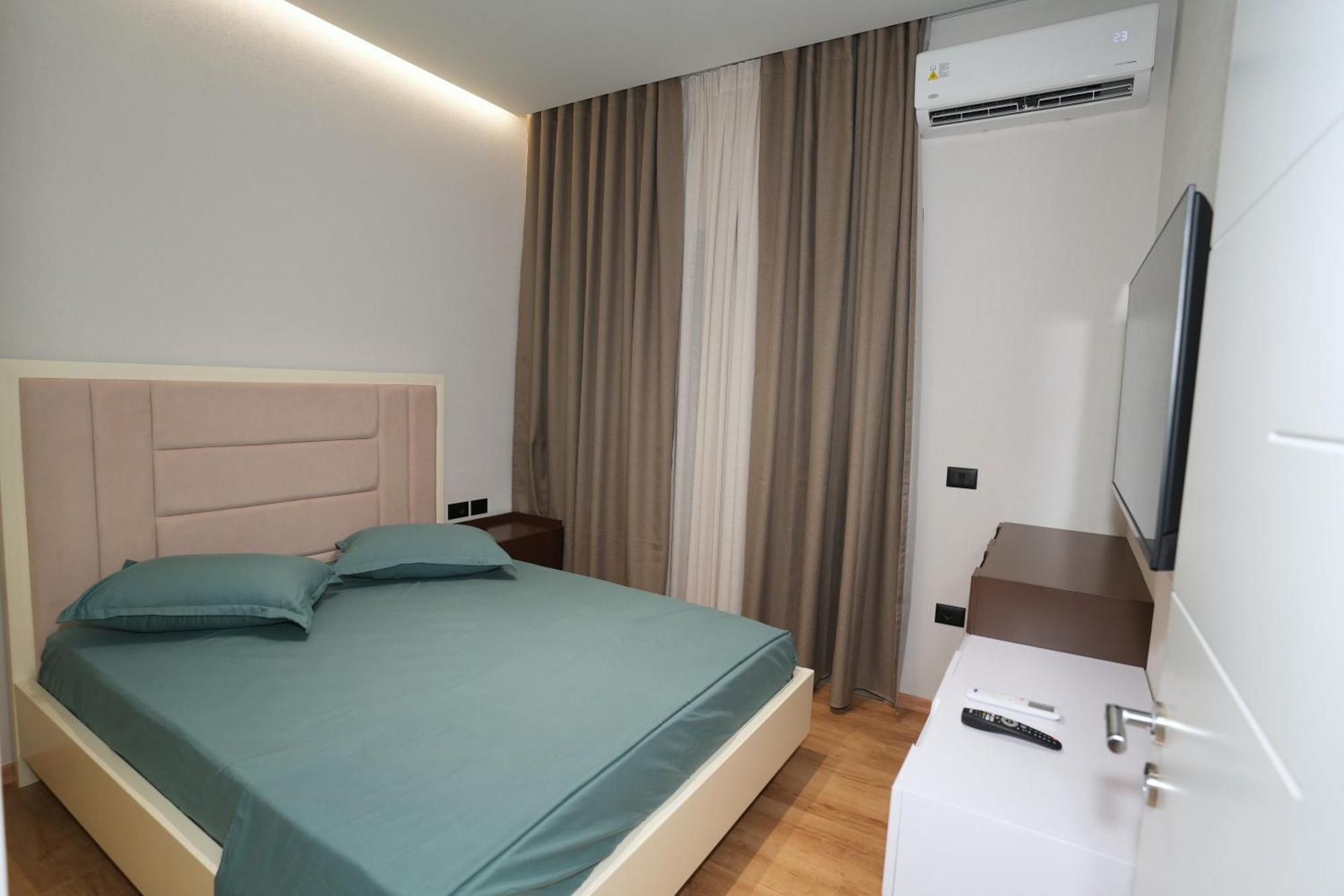 Rs Skendo Apartments จีโรคาสเตอร์ ภายนอก รูปภาพ