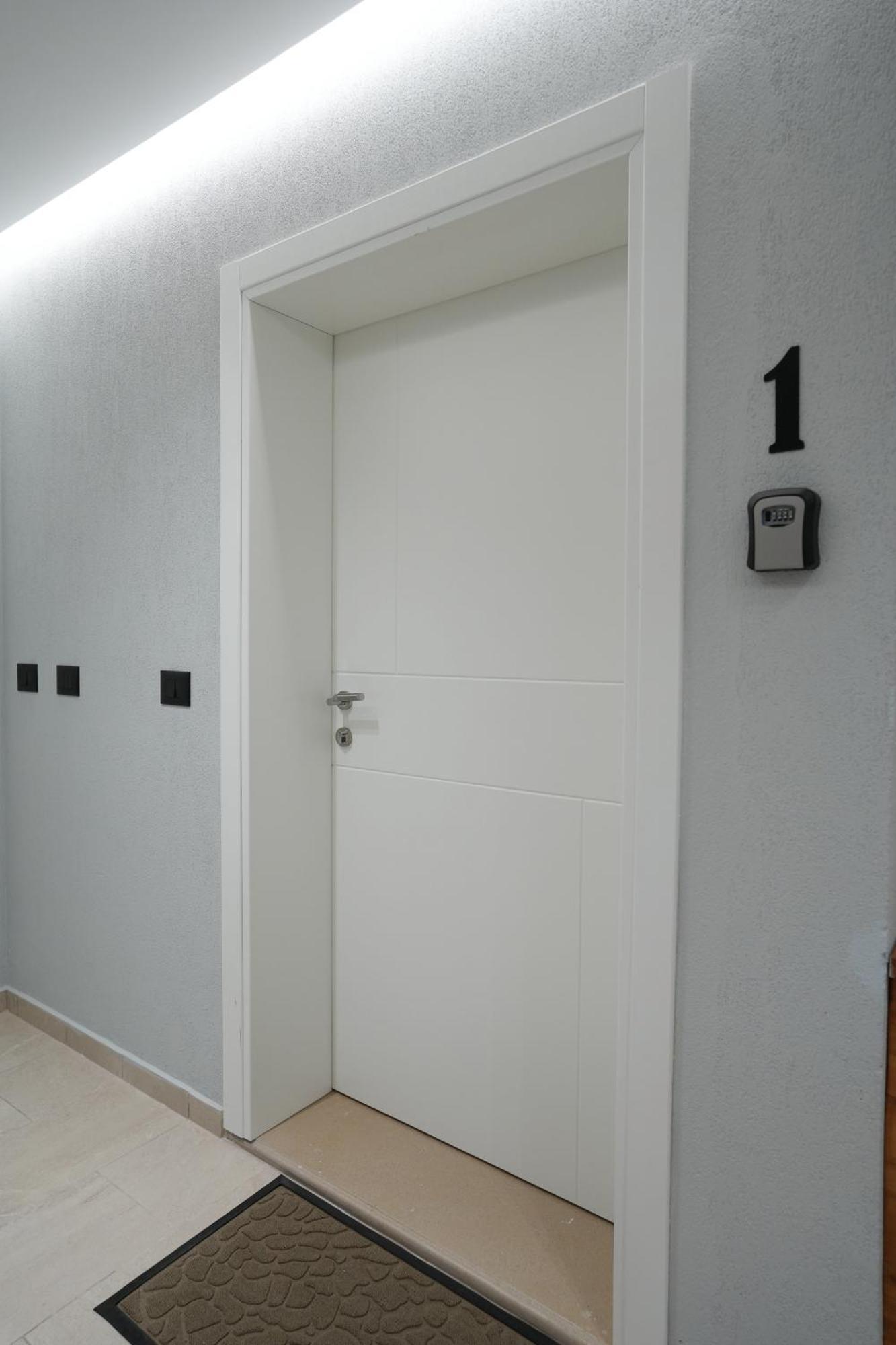 Rs Skendo Apartments จีโรคาสเตอร์ ภายนอก รูปภาพ